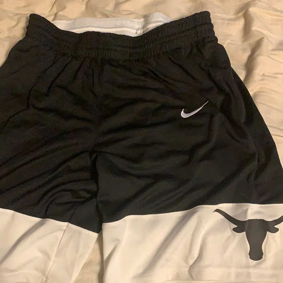 Nike shorts - Picture 1 of 1